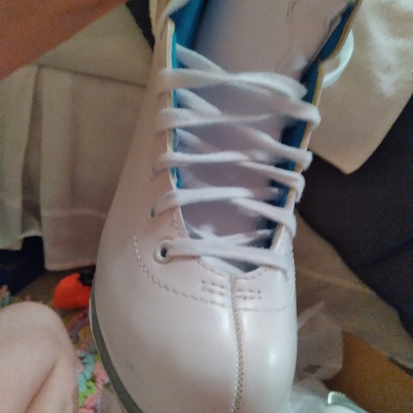 Jackson Ultima Figure Skates - Picture 2 of 5